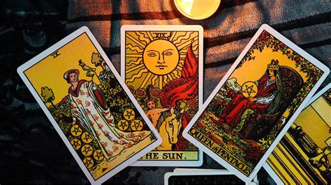 ¿Cómo se leen las cartas del tarot y cuál es su。